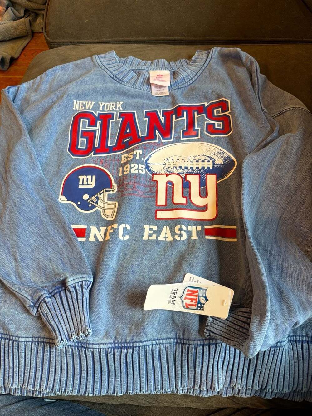NFL Team Apparel New York Giants Girls Teens Acid Wash Sweatshirt Size L (11/13)